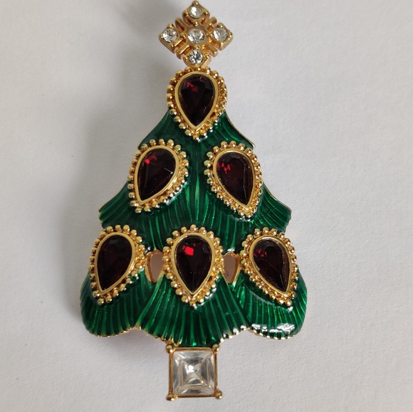 Vintage Signed Monet Christmas Tree Brooch - Picture 2 of 15
